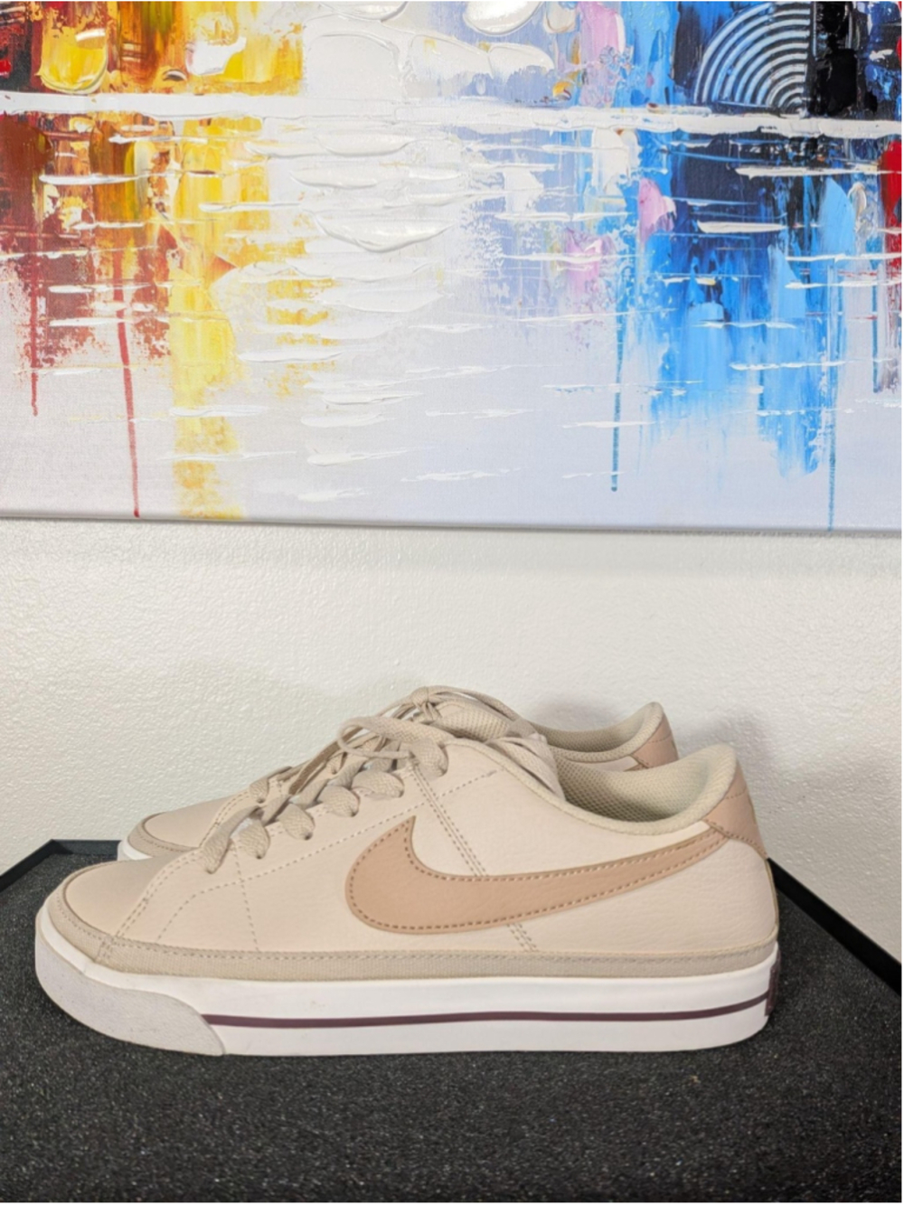 Nike Leather Low Top Shoes Womens Size 8.5 Beige Tan Casual Sneakers DH3161